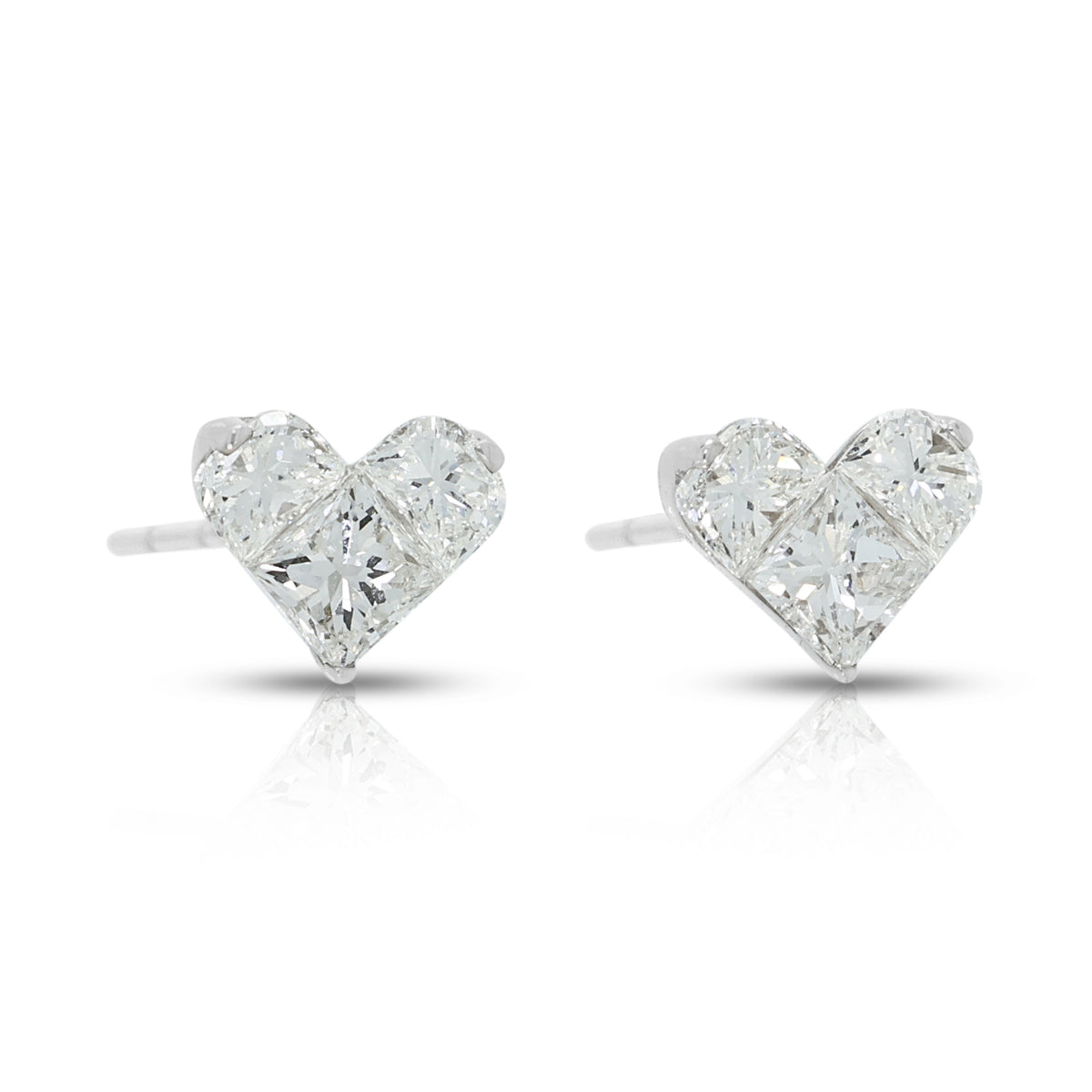 Charming 0.22ct Natural Diamond Illusion Heart Stud Earrings in 18K White Gold