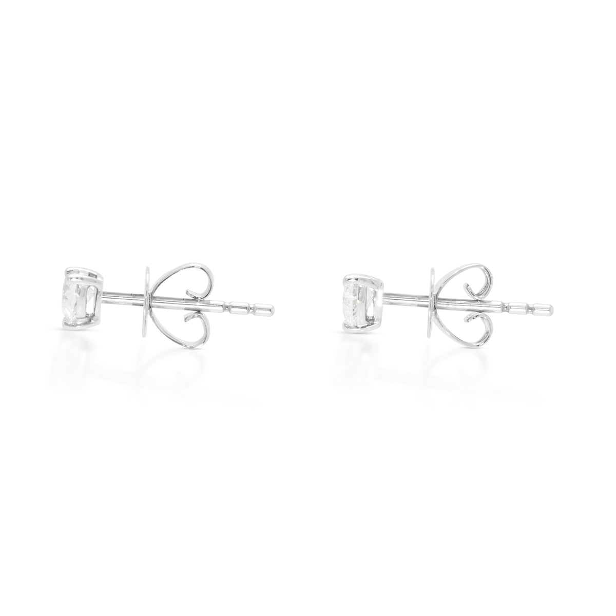 Pristine 0.28ct Natural Diamond Heart Solitaire Stud Earrings in 18K White Gold