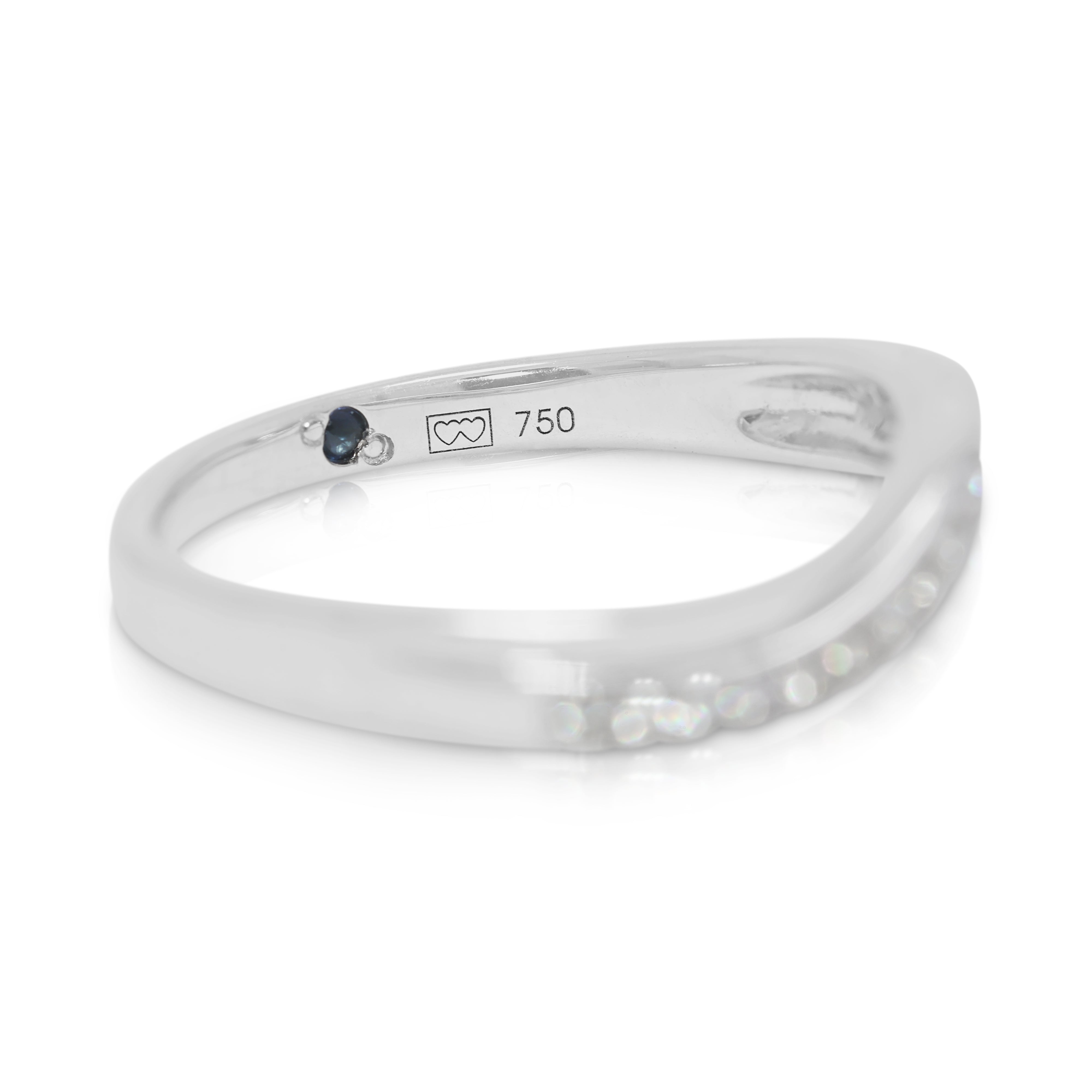 Elegant 0.11ct Natural Diamond Ring with Intricate Band Design in 18K White Gold