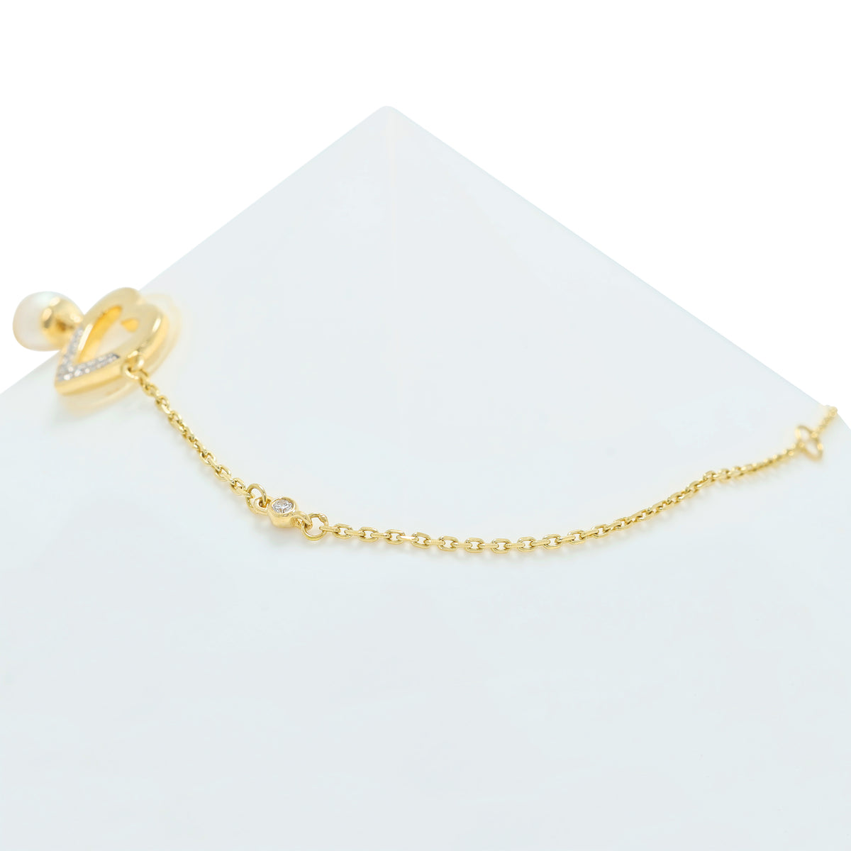Charming 0.05ct Natural Diamond and Pearl Open Heart Chain Bracelet in 18K Yellow Gold