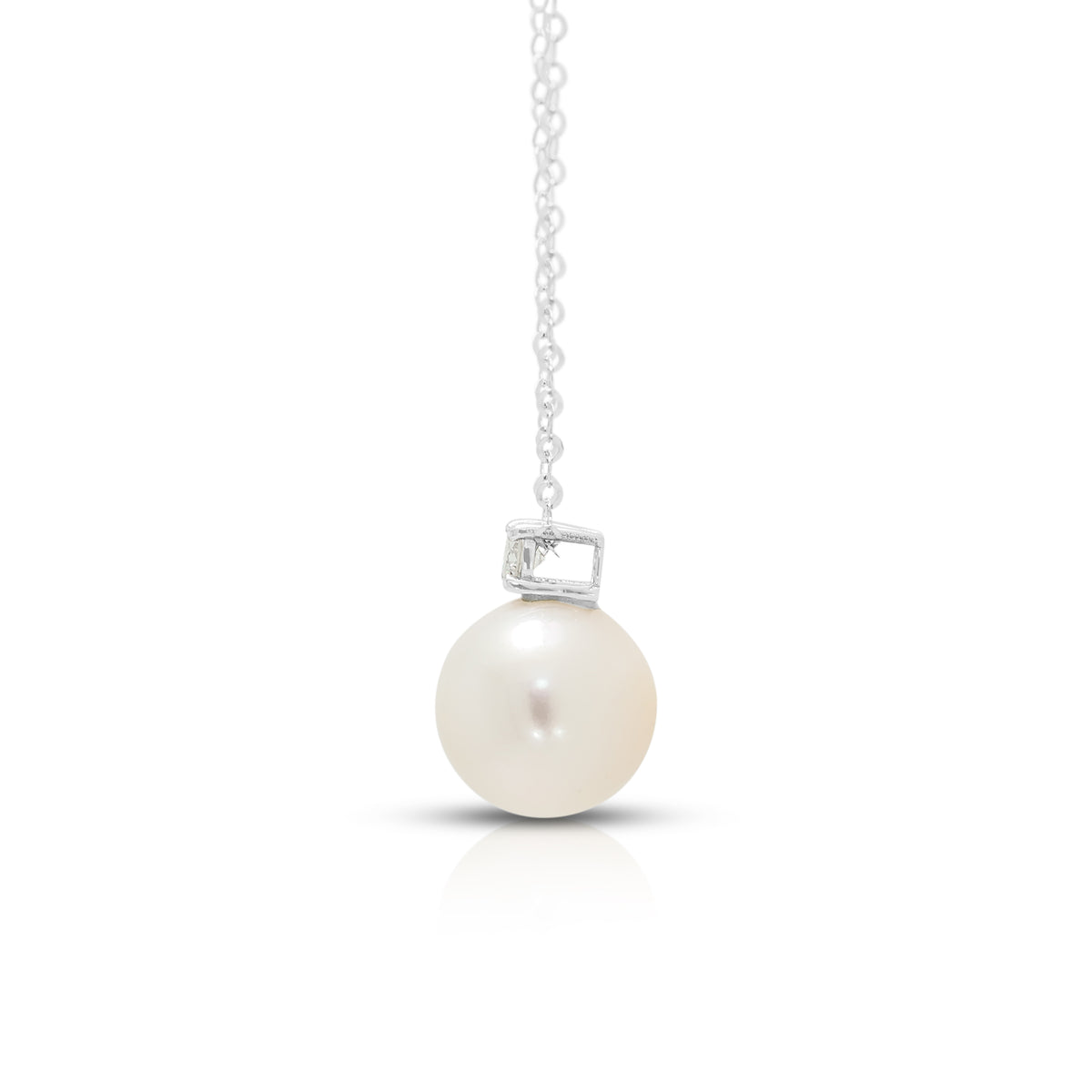 Elegant 9mm White Pearl and 0.10ct Natural Diamond Pendant Necklace in 18K White Gold