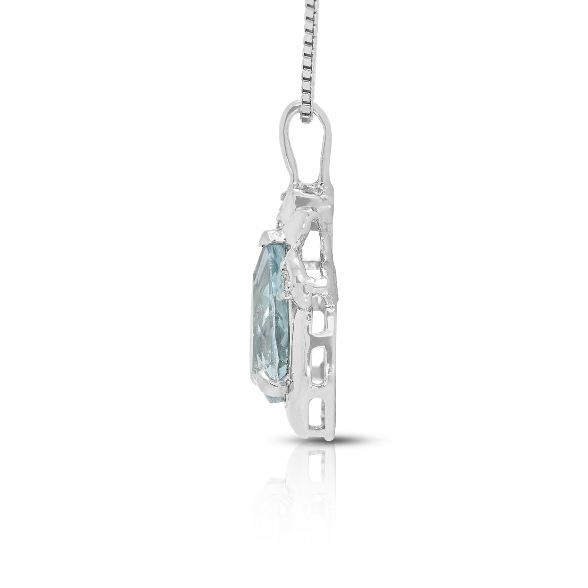 Graceful 1.04ct Aquamarine and 0.03ct Natural Diamond Pendant Necklace in Platinum