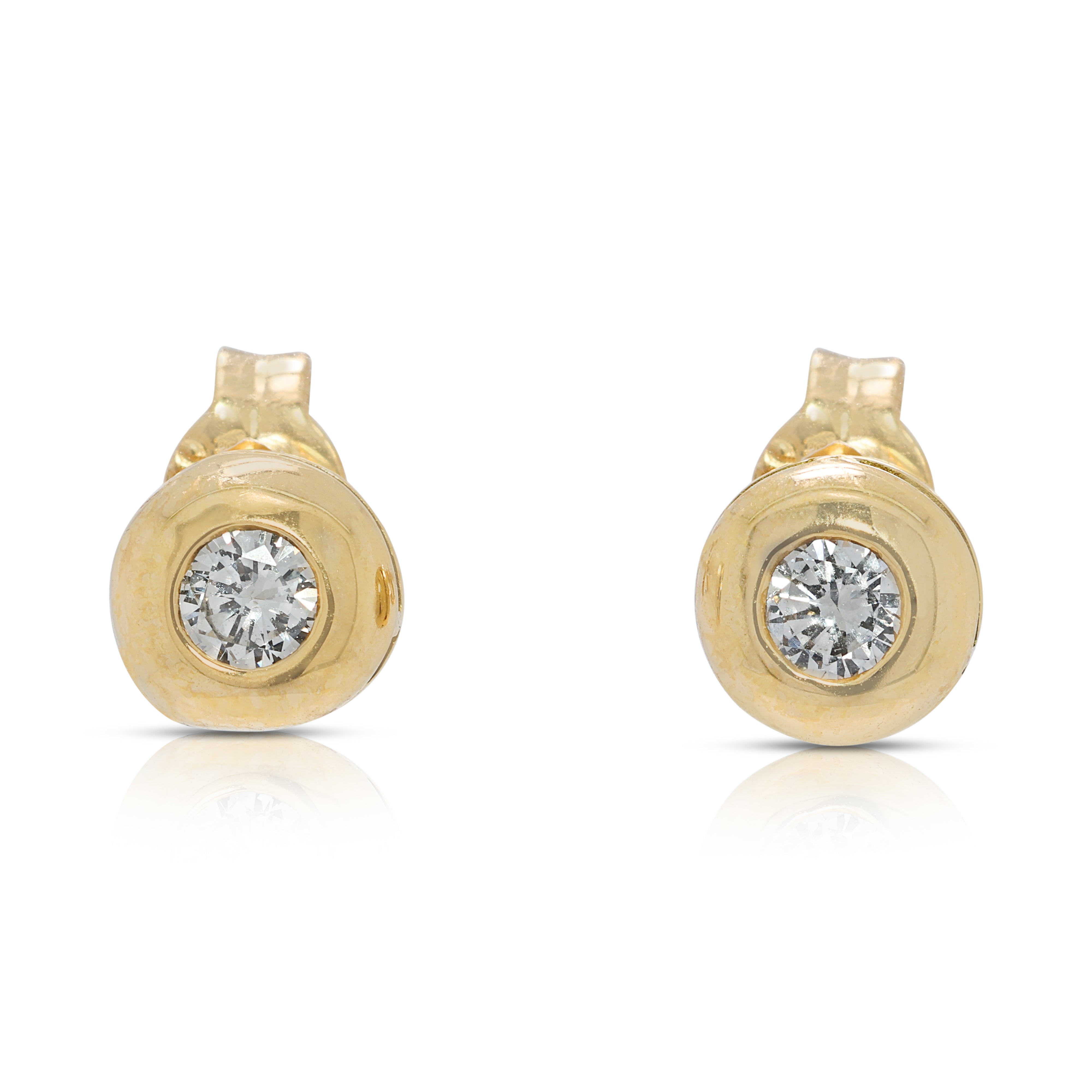 Chic 0.10ct Natural Diamond Stud Earrings in 18K Yellow Gold