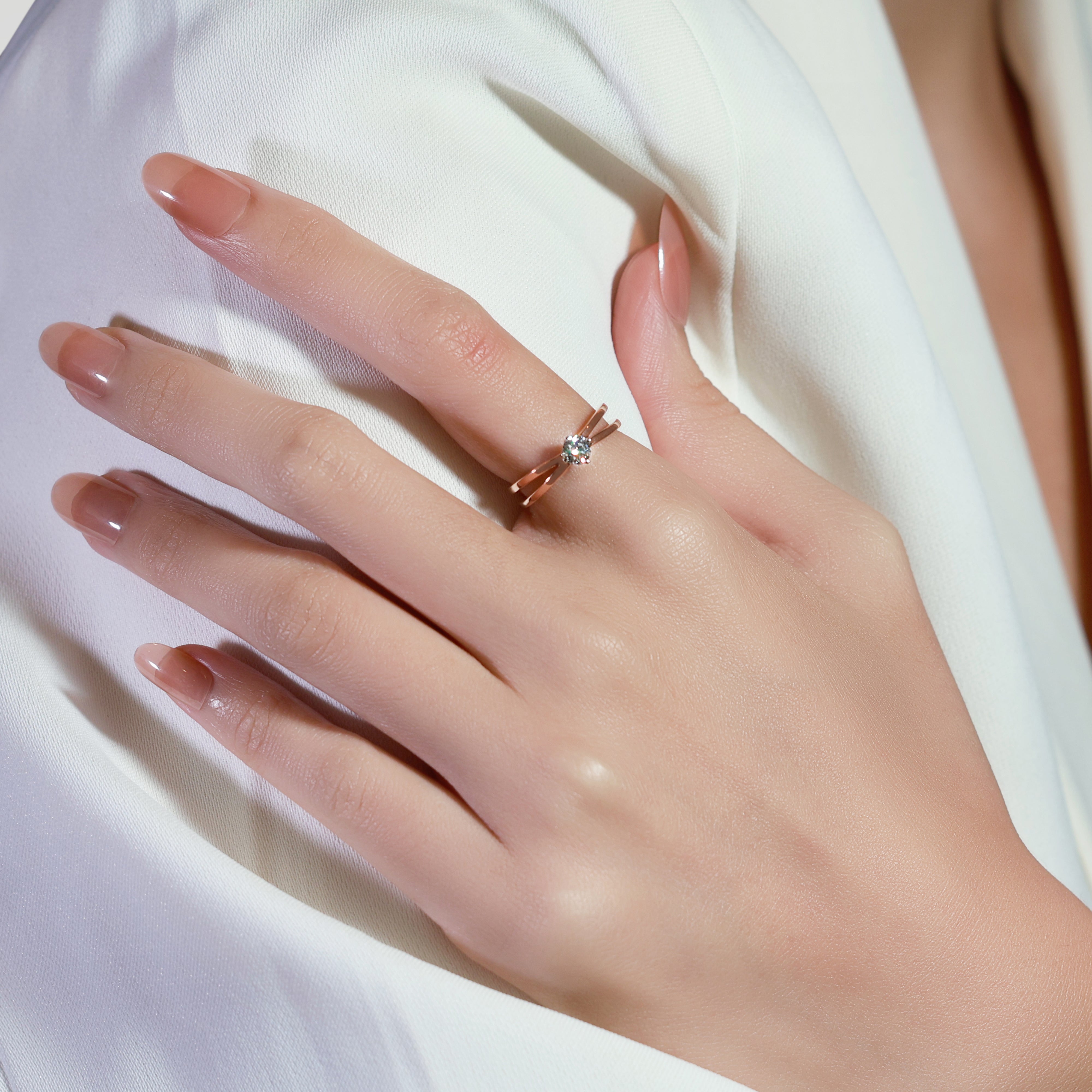 Glamorous 0.31ct Round Brilliant Natural Diamond Ring in 18K Two Tone Gold with Destinee Certificate