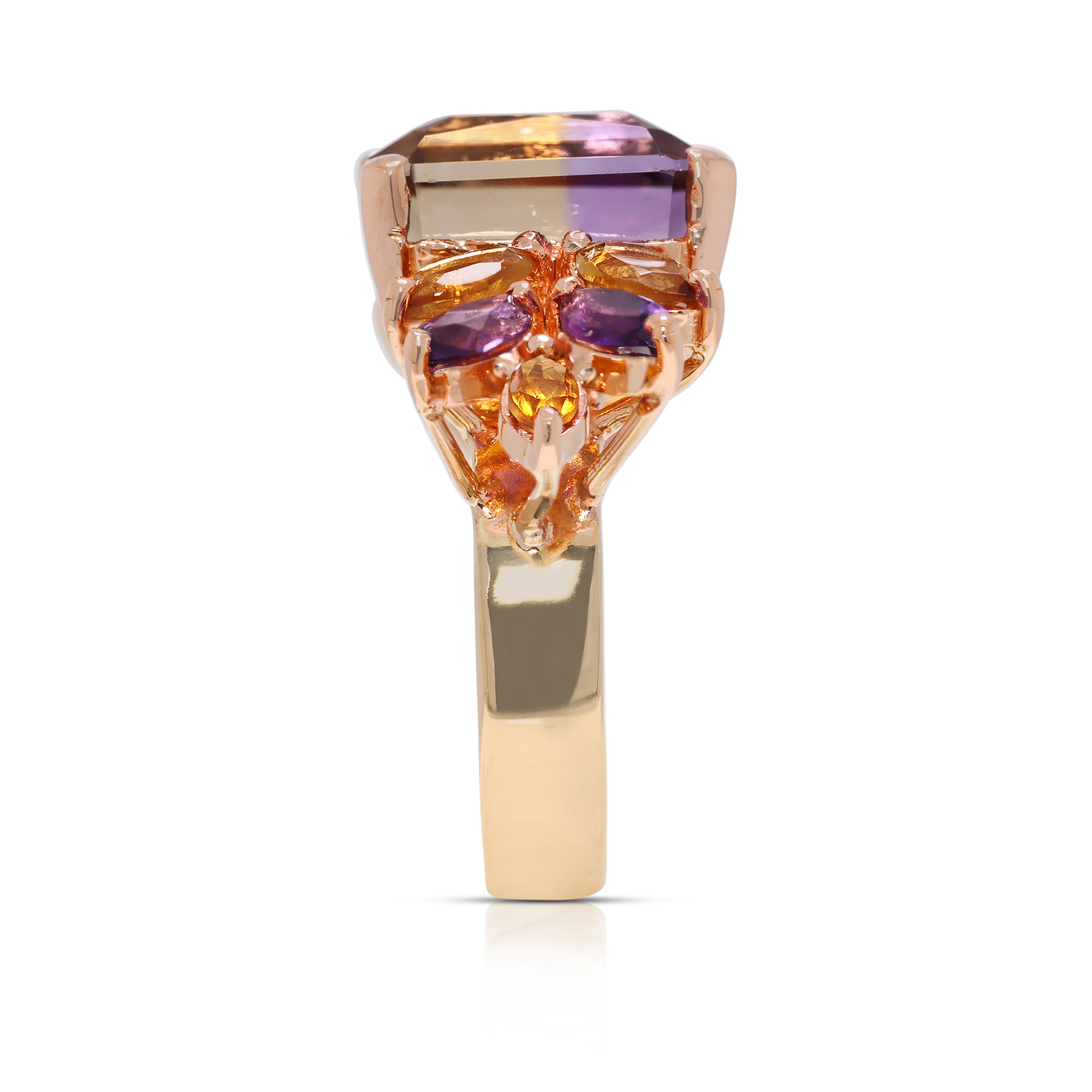 Regal 5.68ct Amethyst & Mixed Gem Ring in 18K Yellow Gold