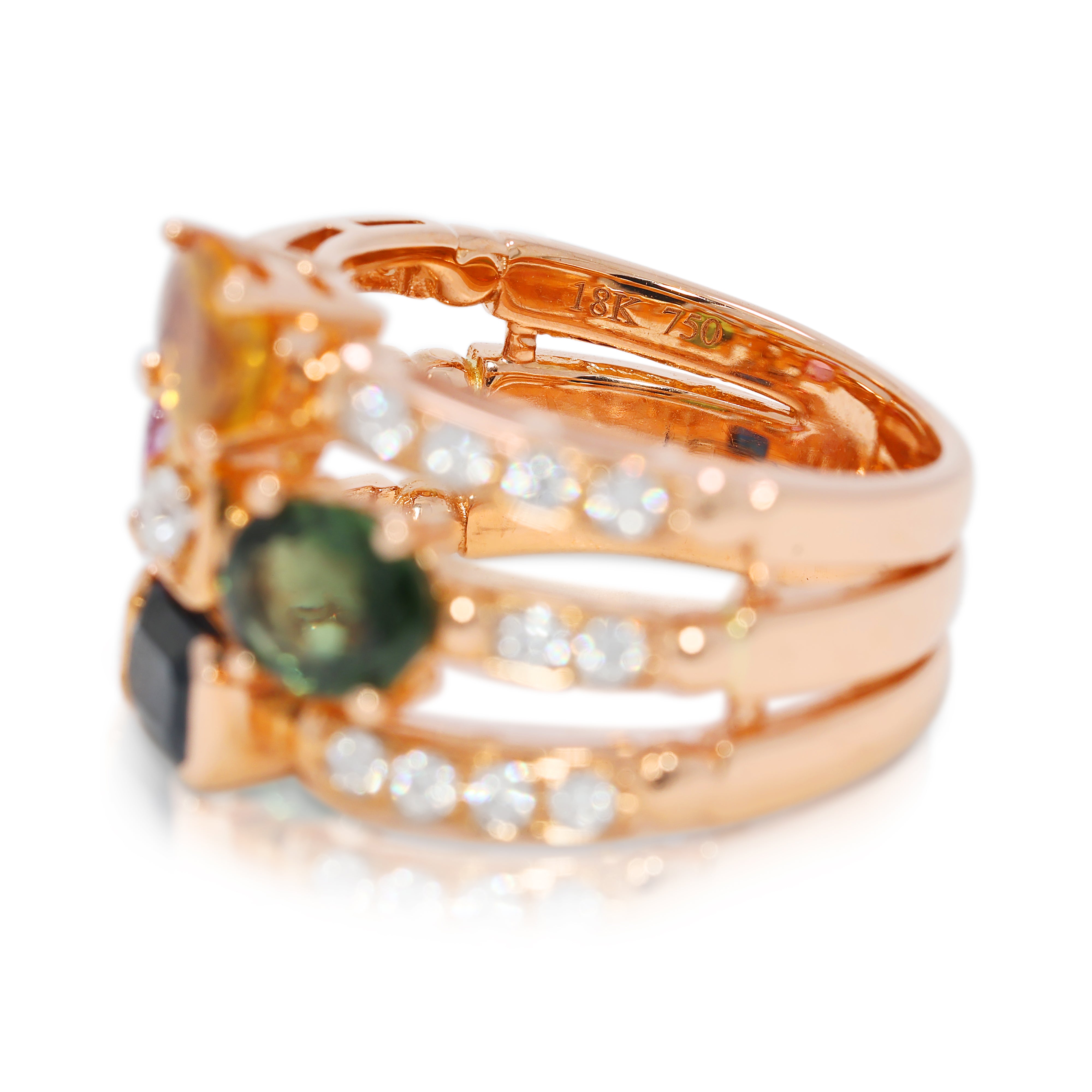 Vibrant 2.83ct Sapphire & Natural Diamond Band Ring in 18K Yellow Gold