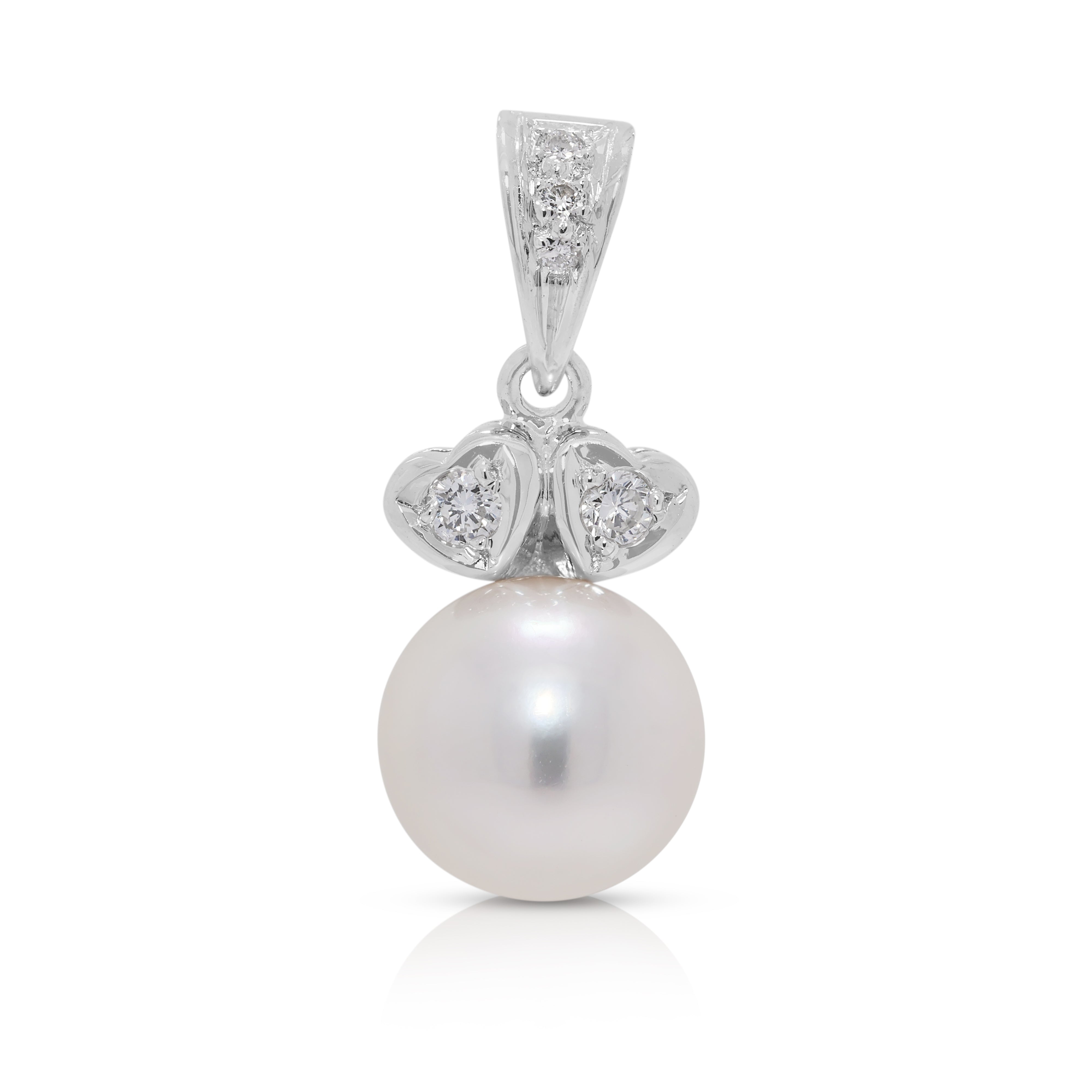 Luminous 0.08ct Natural Diamond & Akoya Pearl 18K White Gold Pendant (New)