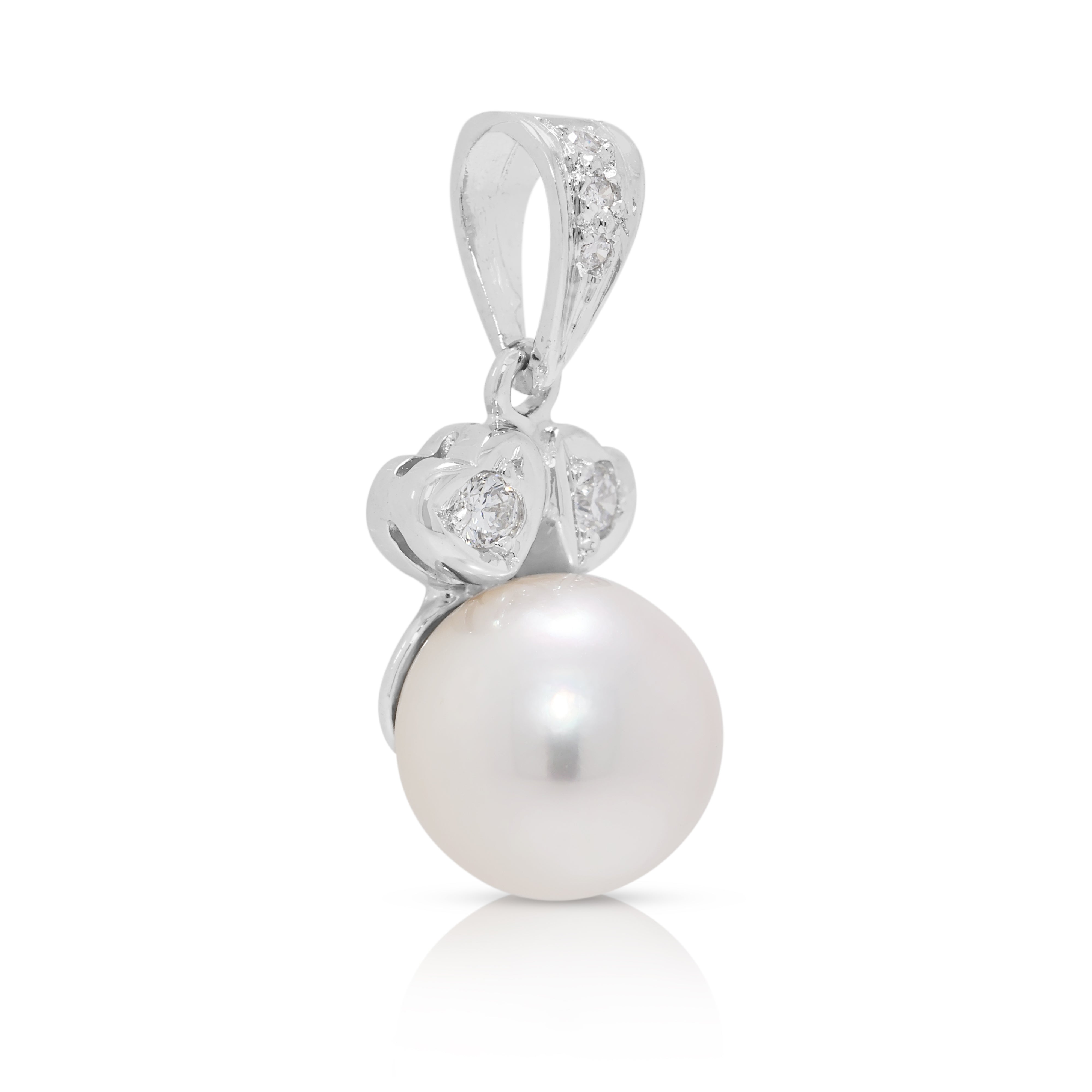Luminous 0.08ct Natural Diamond & Akoya Pearl 18K White Gold Pendant (New)