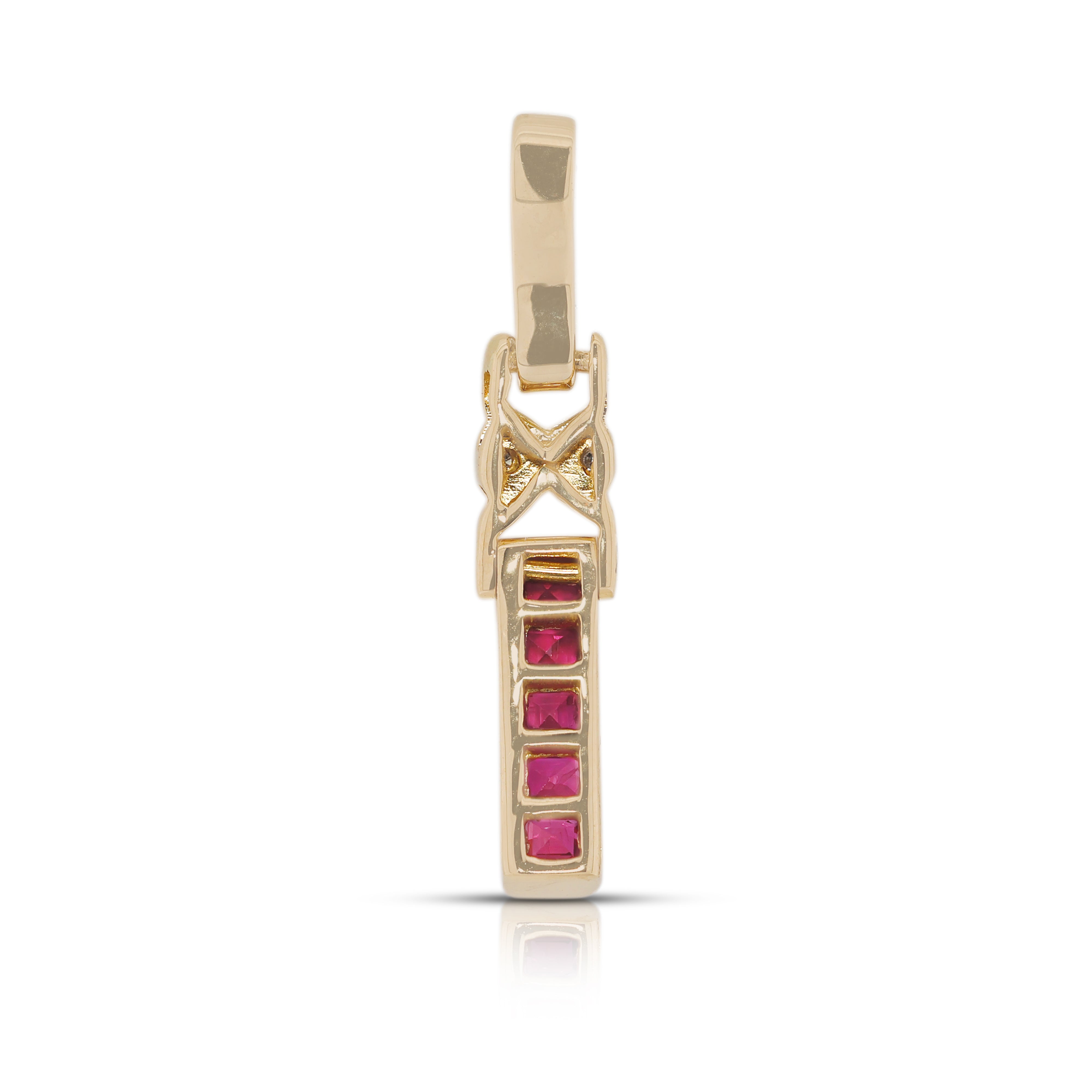 Charming 0.13ct Ruby & Natural Diamond Pendant in 18K Yellow Gold
