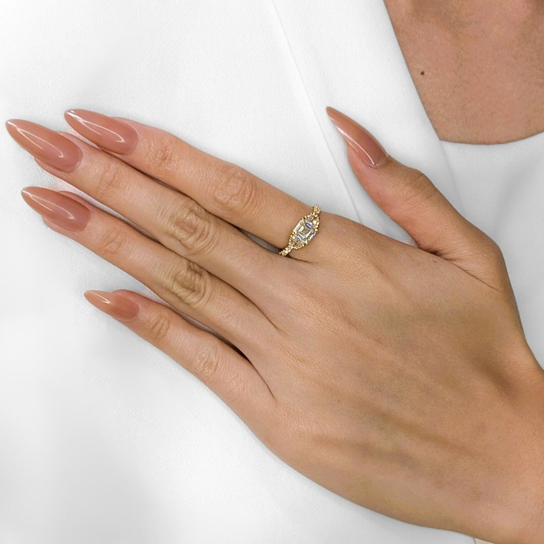 Beautiful 1.5 carat Square Step Diamond Ring - IGI Certificate