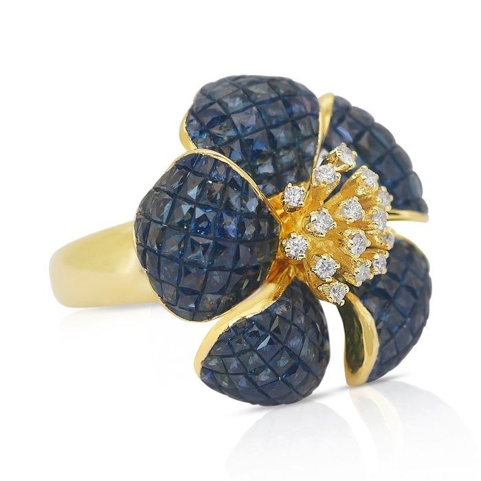Beautiful 4.20ct Sapphires and Diamonds Cocktail Ring in 14k Yellow Gold - IGI Certified