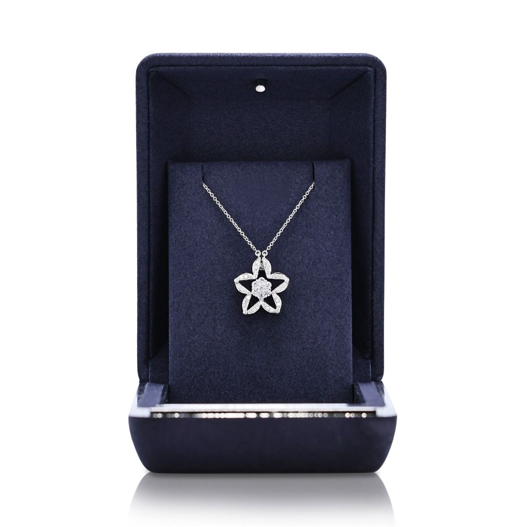 Blooming 0.47ct Diamond Bloom Necklace in 18K White Gold (2-in-1 Design)