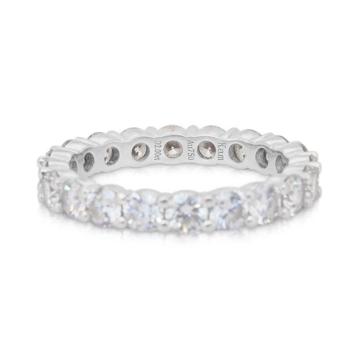 Brilliant 2.32ct Diamonds Band Ring in 18k White Gold - IGI Certified