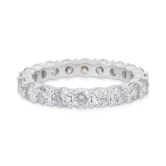 Brilliant 2.32ct Diamonds Band Ring in 18k White Gold - IGI Certified