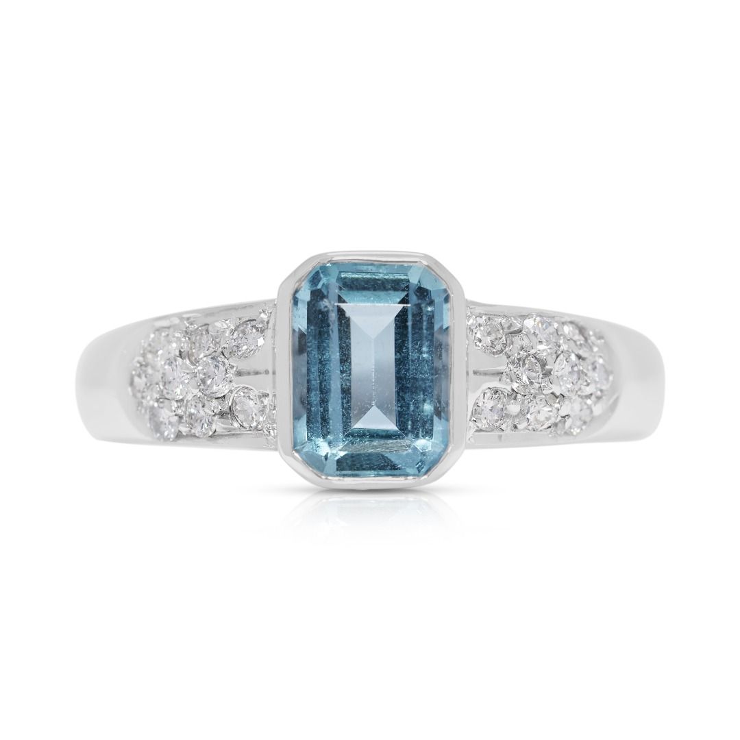 Captivating 1.18ct Aquamarine & Natural Diamond Ring in 18K White Gold