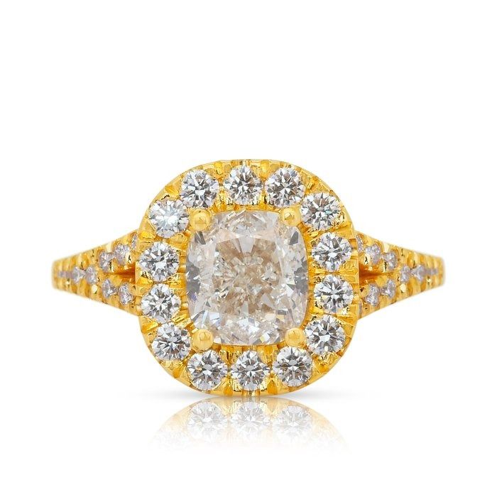 Captivating 1.51ct Diamonds Halo Ring in 18k Yellow Gold - IGI Certified