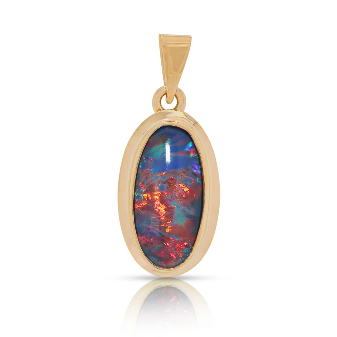 Captivating 1.97g Natural Opal and 18k Yellow Gold Oval Statement Pendant