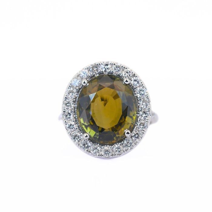 Captivating 8.23ct Chrysoberyl and Diamonds Cluster Ring in 14k White Gold - GIA Certified