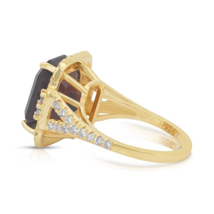 Captivating 8.88ct Tourmaline and Diamonds Cocktail Ring in 18k Yellow Gold - GIA Certified