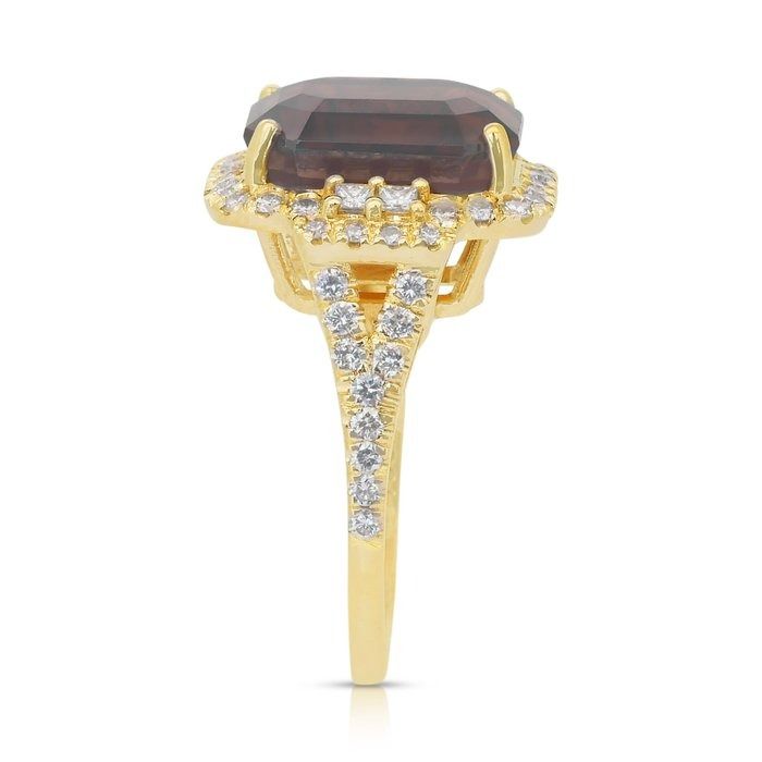 Captivating 8.88ct Tourmaline and Diamonds Cocktail Ring in 18k Yellow Gold - GIA Certified