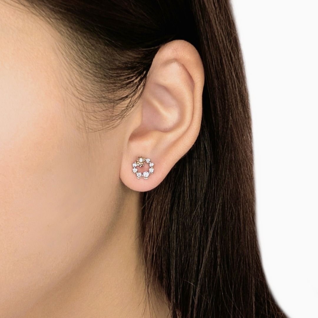 Chic 0.32ct Natural Diamond Cluster 18K Two-Toned Gold Stud Earrings