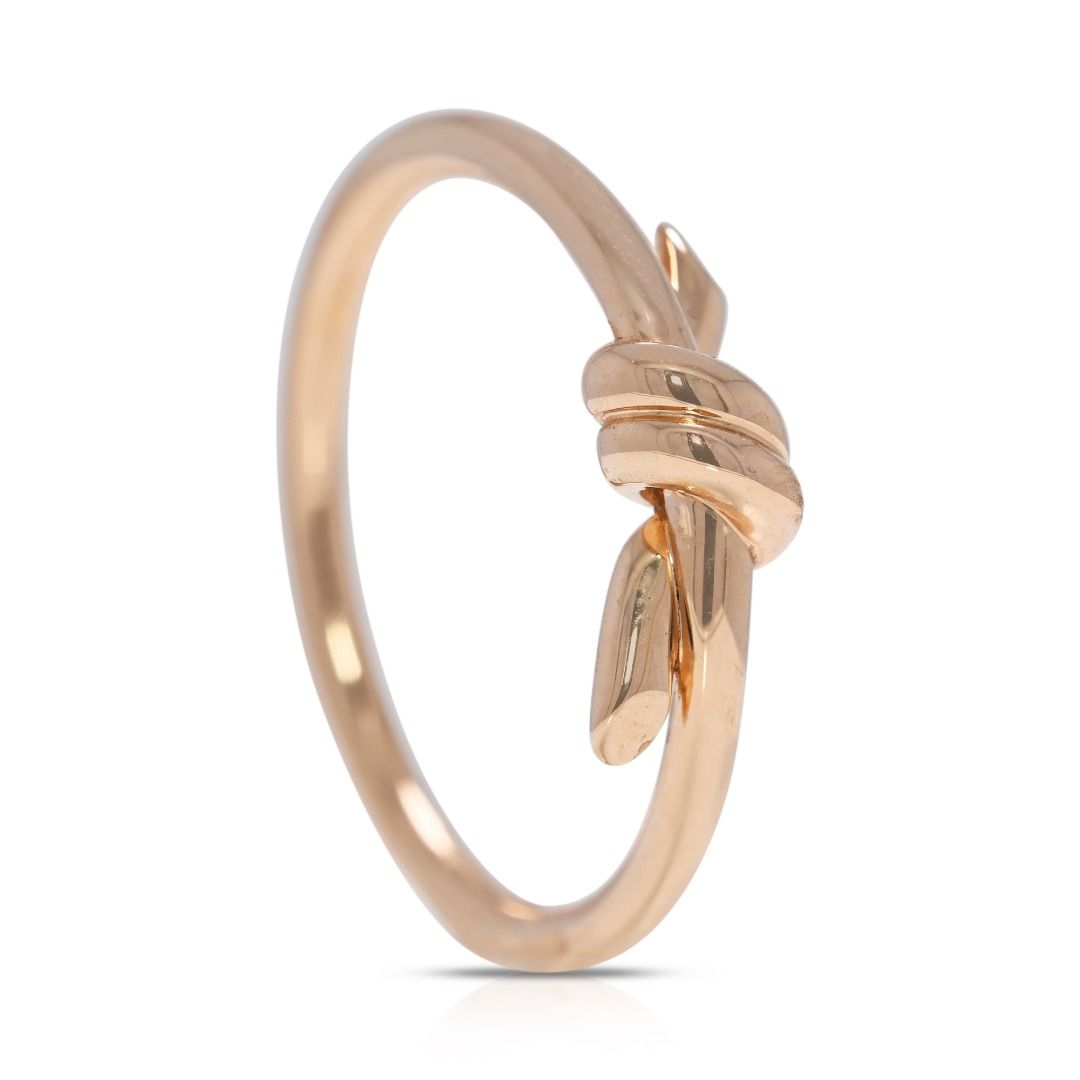 Chic 18K Yellow Gold Tiffany & Co. Ring