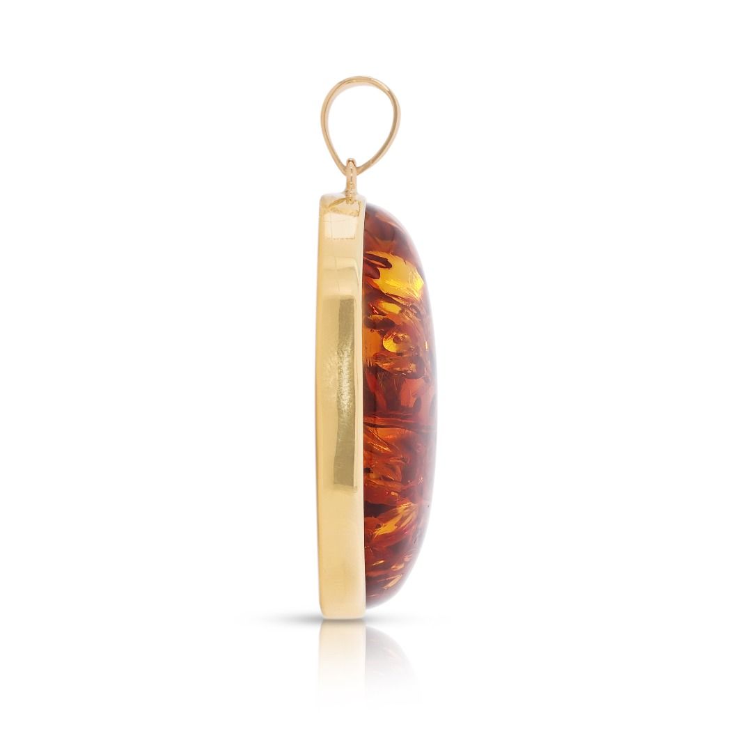 Chroma Oval Amber Pendant in 18K Yellow Gold