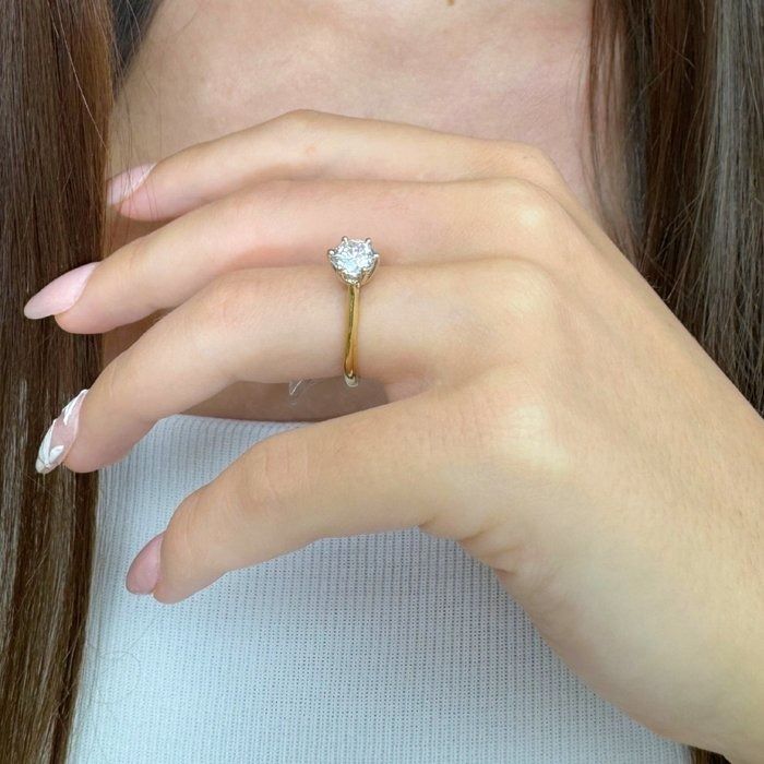 Classic 1.01ct Diamond Solitaire Ring in 18k White & Yellow Gold - IGI Certified