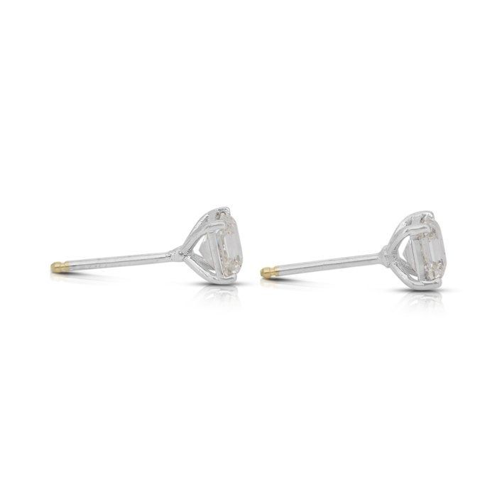 Classic 1.61ct Diamonds Stud Earrings in 18k White Gold - IGI Certified