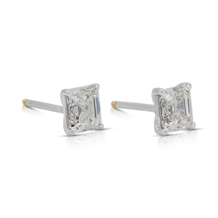 Classic 1.61ct Diamonds Stud Earrings in 18k White Gold - IGI Certified
