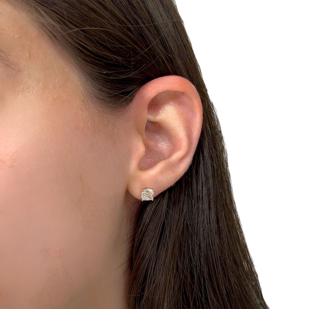 Classic 2.05ct Diamonds Stud Earrings in 18k Rose Gold - IGI Certified