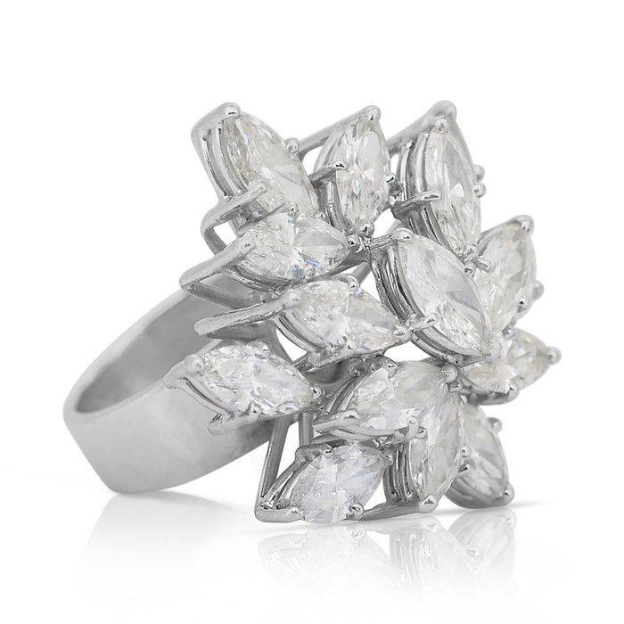 Dazzling 10.80ct Diamonds Cocktail Ring in 18k White Gold - IGI Certified