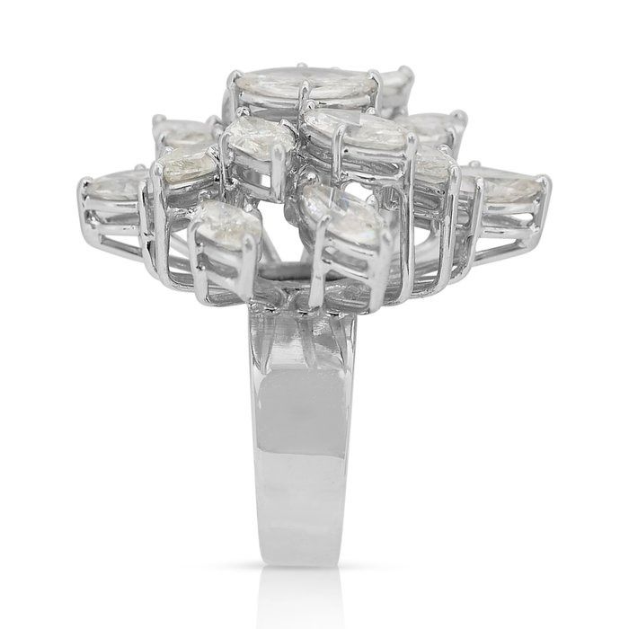 Dazzling 10.80ct Diamonds Cocktail Ring in 18k White Gold - IGI Certified