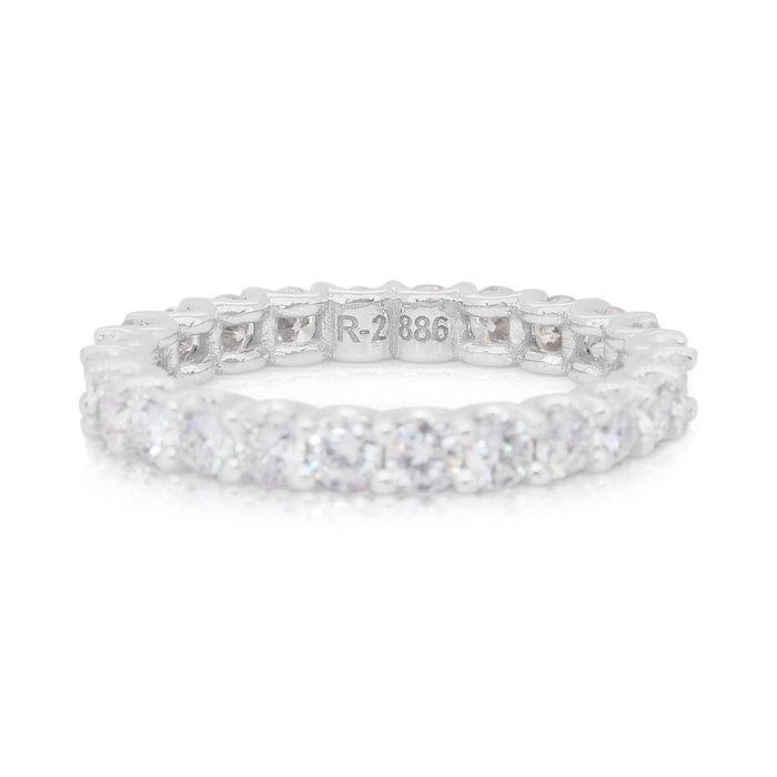 Dazzling 2.83ct Diamonds Eternity Ring in 14k White Gold - IGI Certified