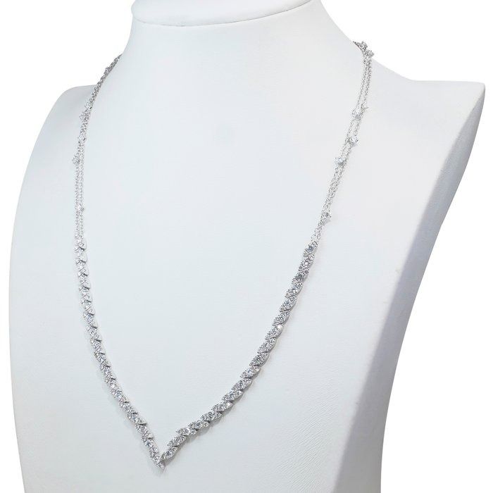 Dazzling 3.38ct Diamonds Necklace in 18k White Gold - IGI Certified