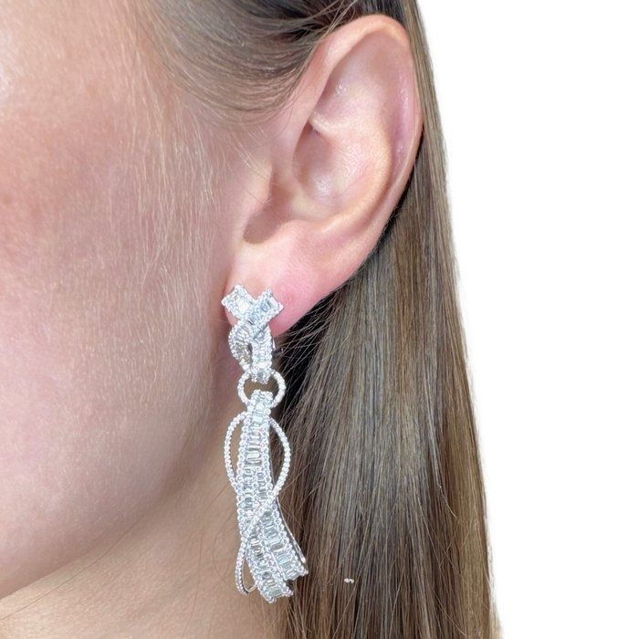 Dazzling 6.75ct Diamonds Drop Earrings in 18k White Gold - IGI Certified