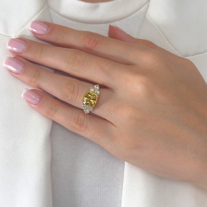 Dazzling 7.01ct Zircon and Diamonds Pave Ring in 14k Yellow Gold - GIA Certified