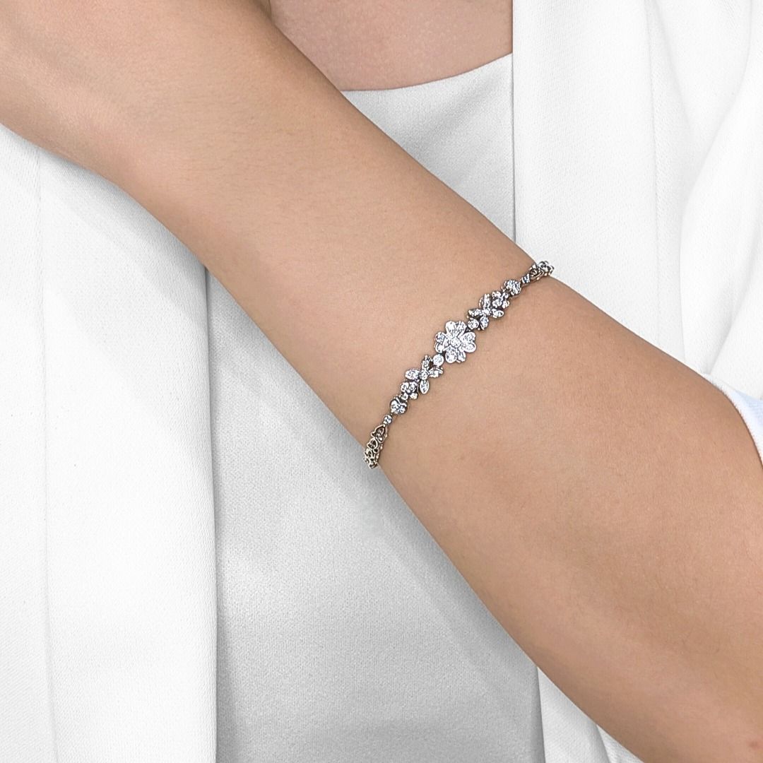 Delicate 0.41ct Natural Diamond Floral Bracelet in 18K White Gold