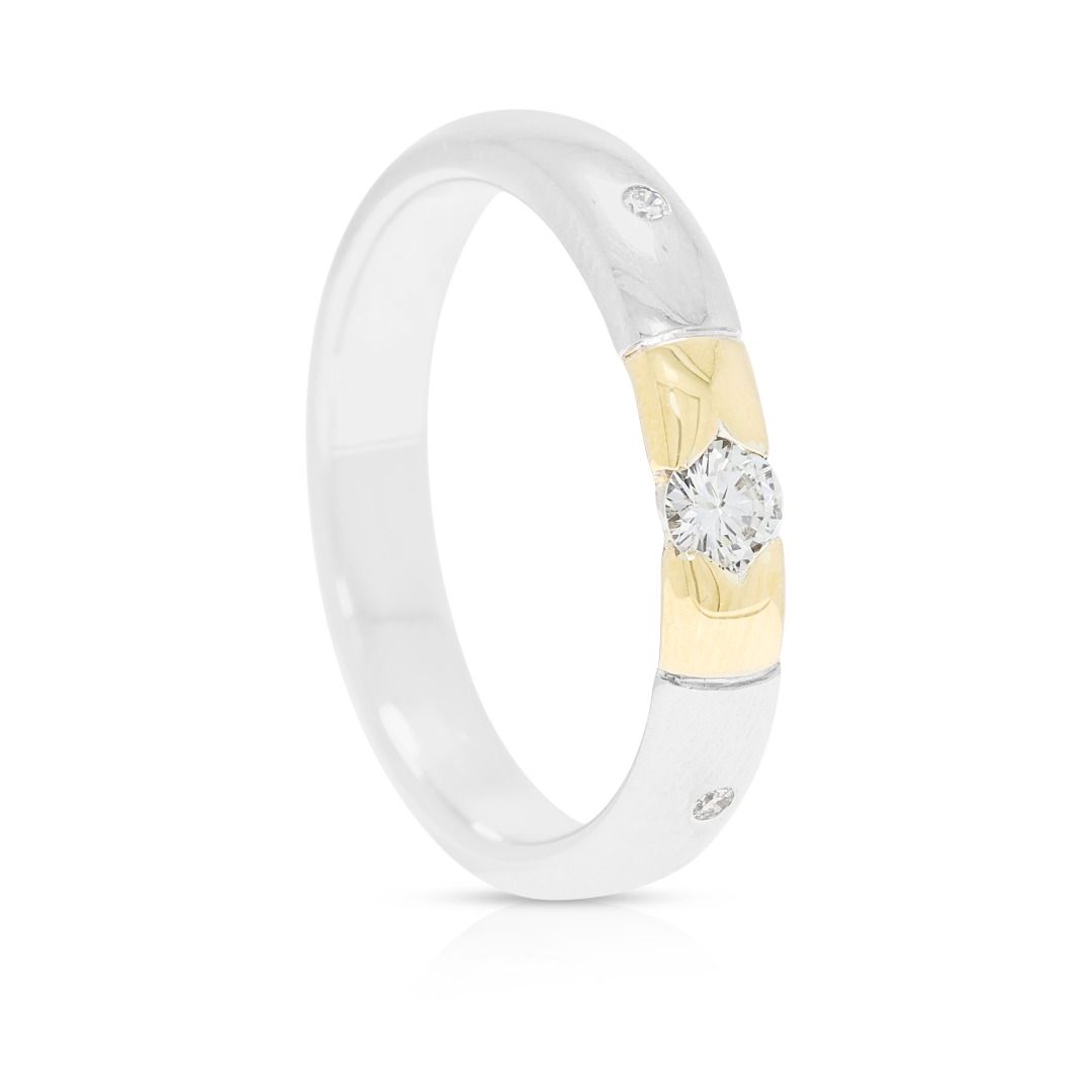 Eleganter 0,15 Karat natürlicher Diamant Ring mit drei Steinen im Rundschliff in 18K zweifarbigem Gold