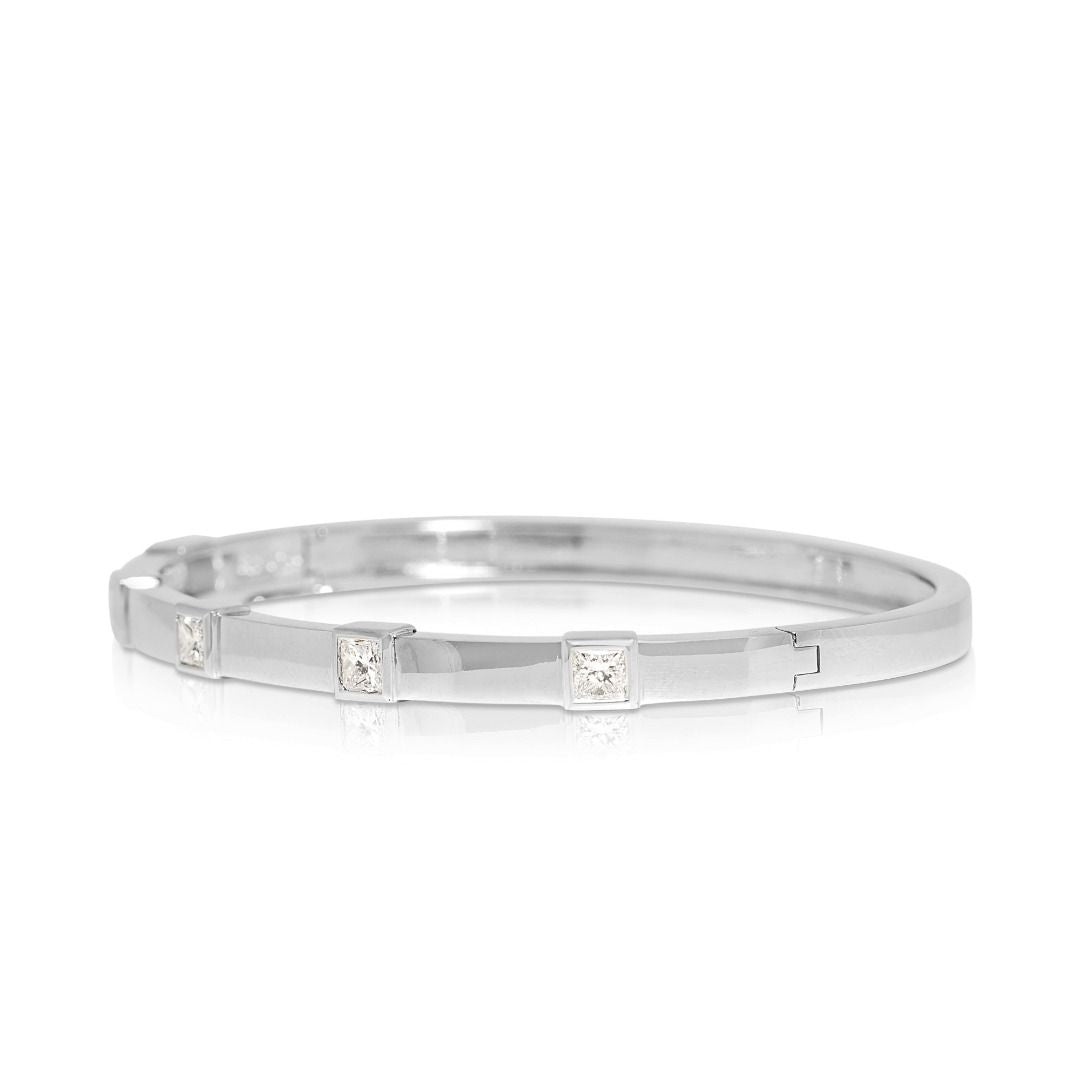 Elegant 0.9ct Natural Diamond Bangle in 18K White Gold