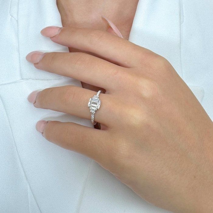 Elegant 1.16ct Diamonds 3-Stone Ring in 18k White Gold - GIA Certified