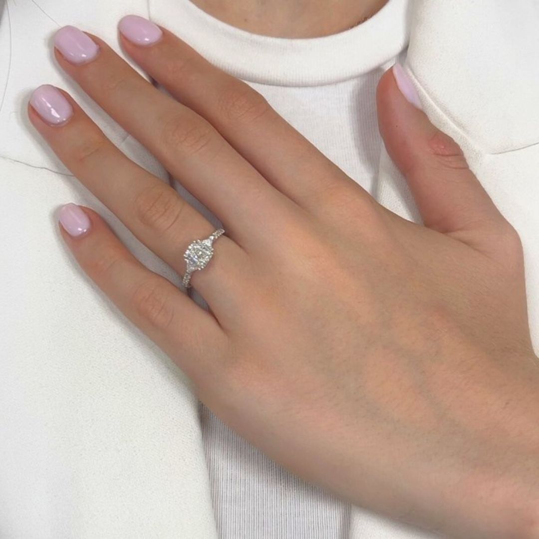 Elegant 1.33ct Diamonds 3-Stone Ring in 18k White Gold - IGI Certified