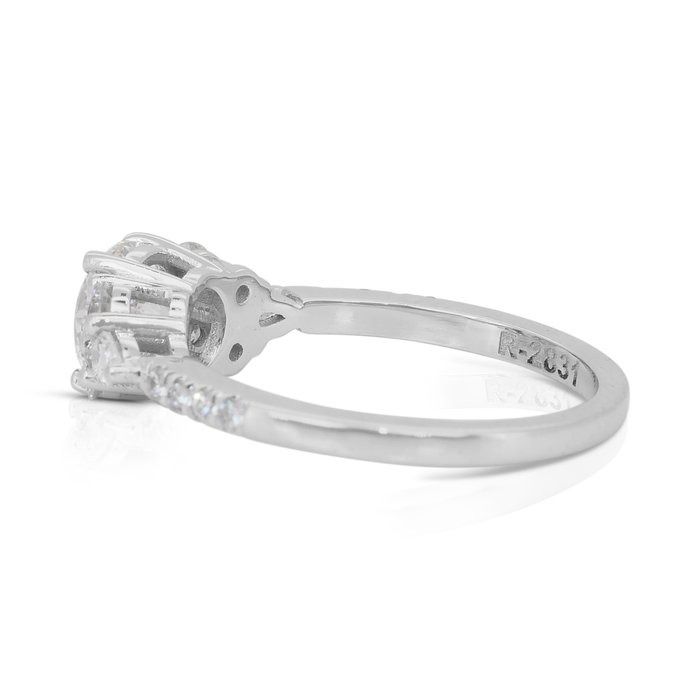 Elegant 1.48ct Diamonds Ring in 18k White Gold - IGI Certified