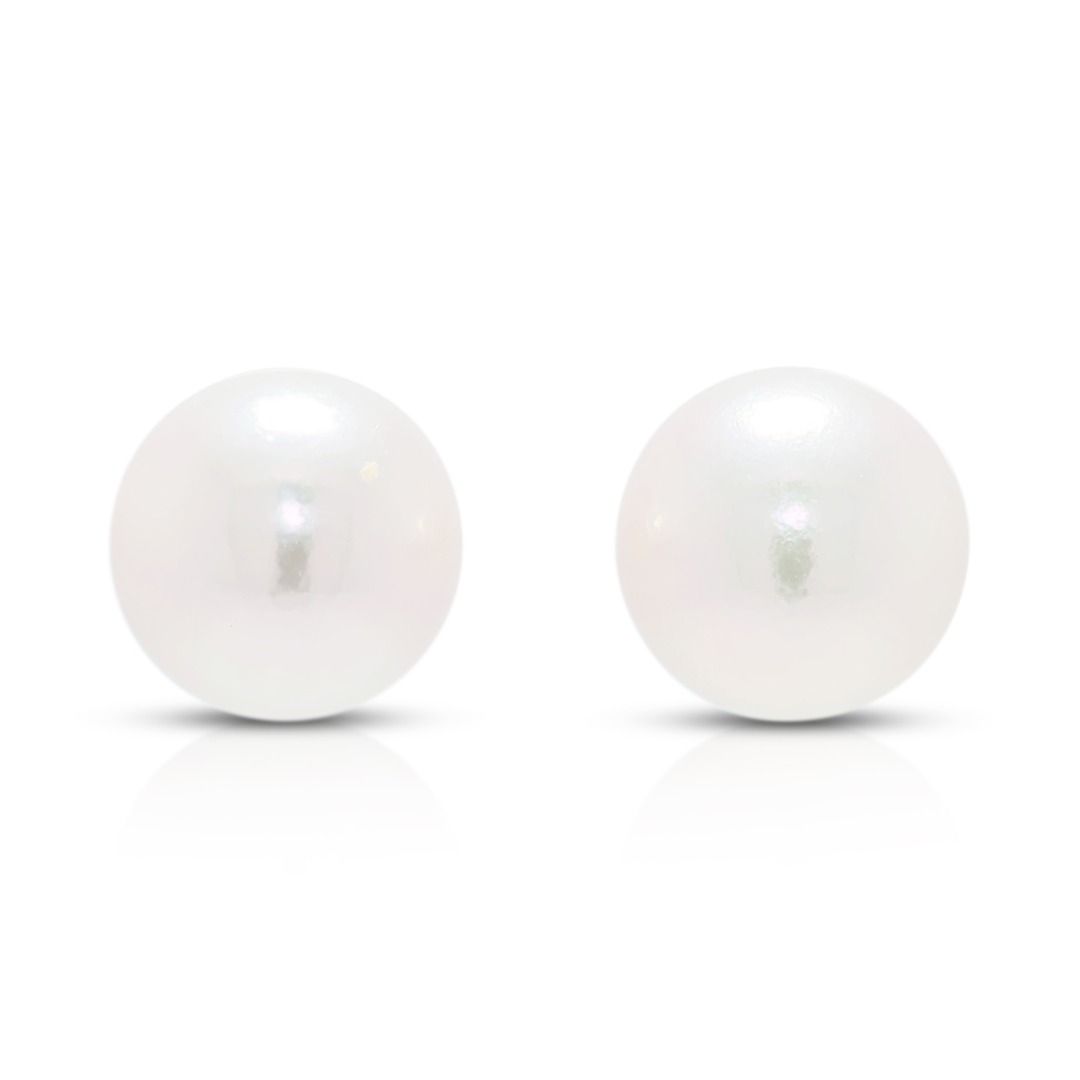 Elegant 7mm Akoya Pearl Stud Earrings in 18K Yellow Gold