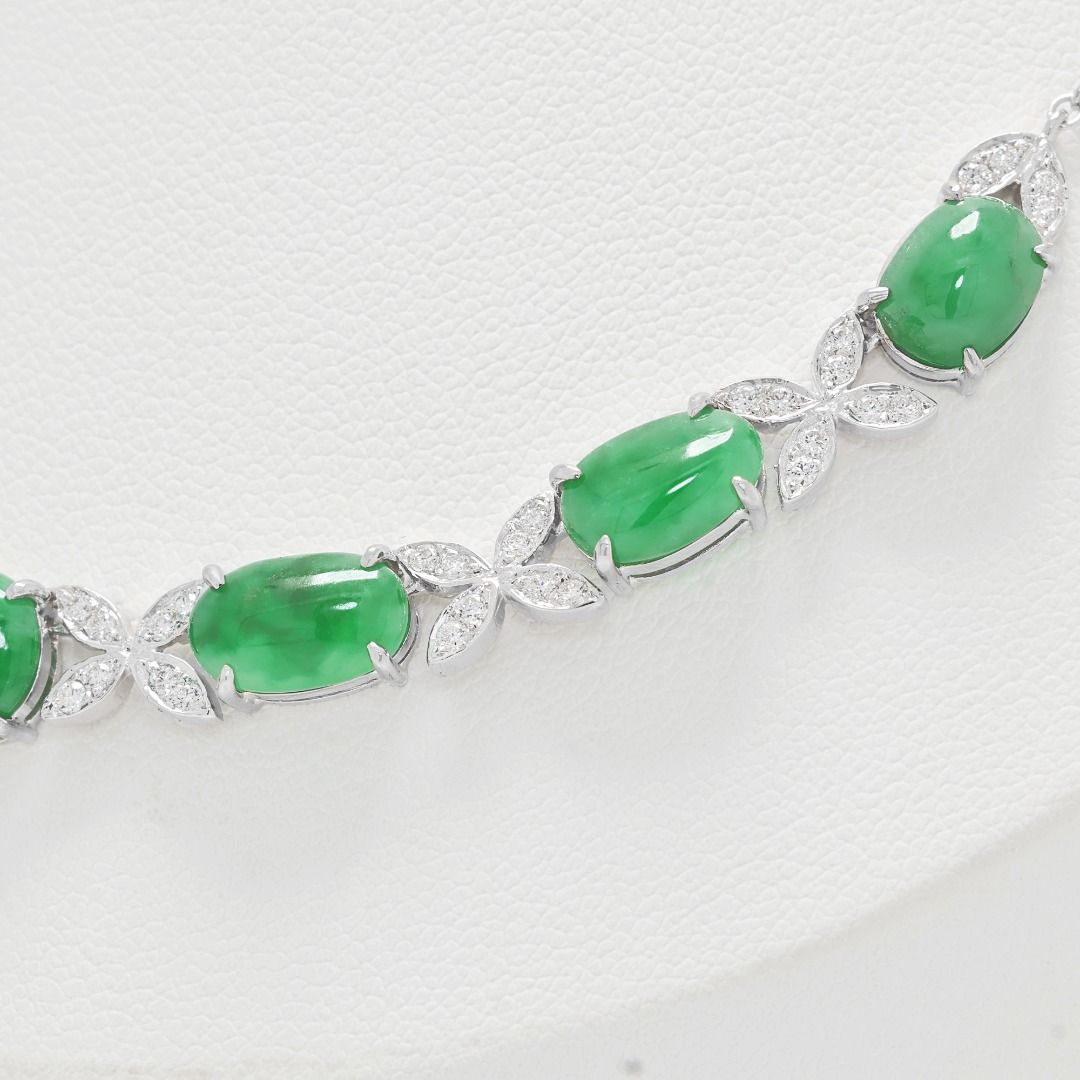 Elegant 8ct Jadeite Cabochon with 0.38ct Natural Diamonds Necklace in 18K White Gold (New) - NGI Certified