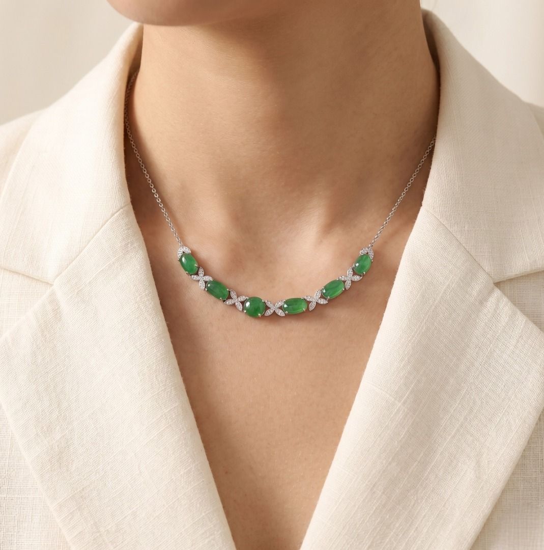 Elegant 8ct Jadeite Cabochon with 0.38ct Natural Diamonds Necklace in 18K White Gold (New) - NGI Certified