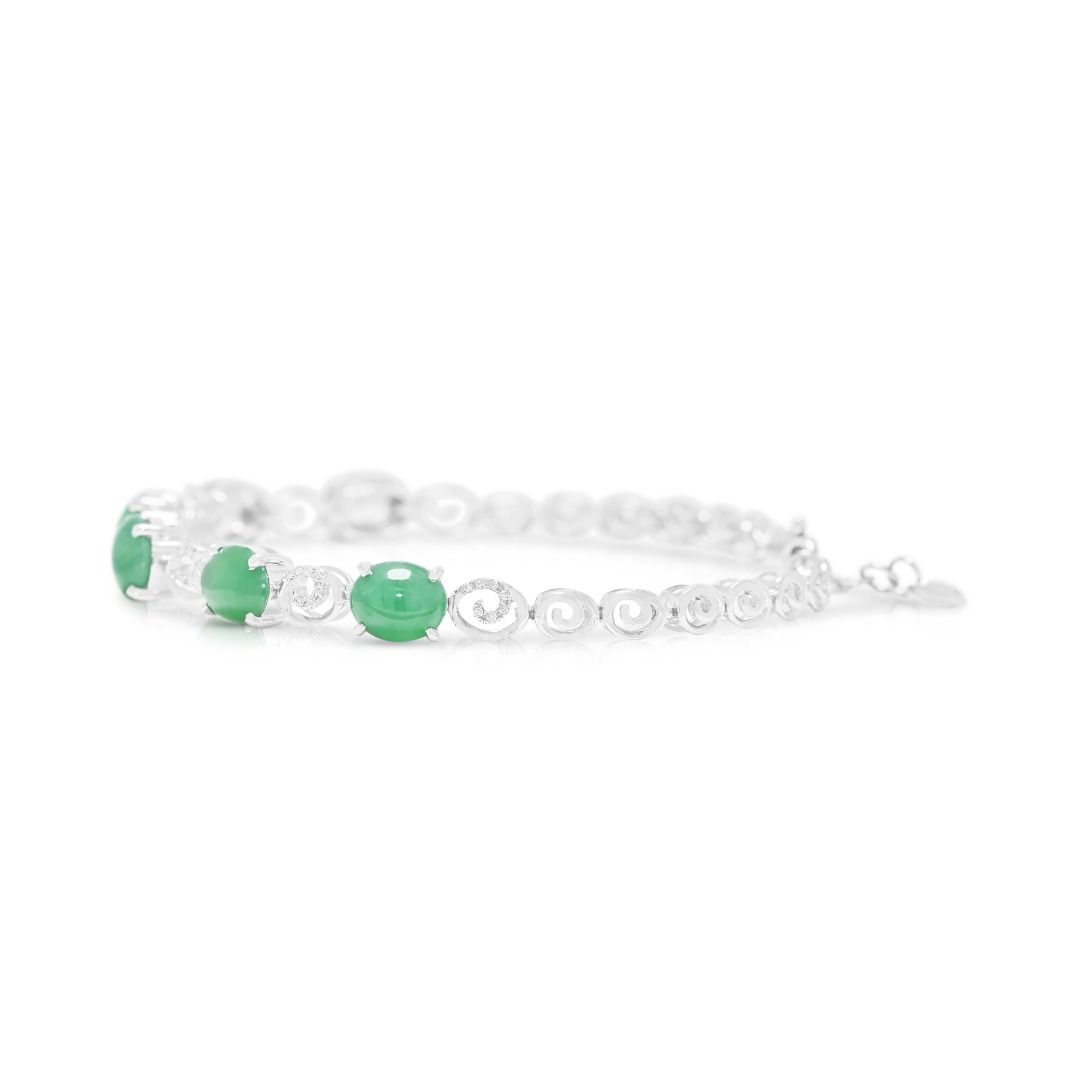 Elegantes 9-Karat-Armband aus grünem Jade-Cabochon und 0,25 Karat Diamanten in 18 Karat Weißgold mit NGI-Zertifikat