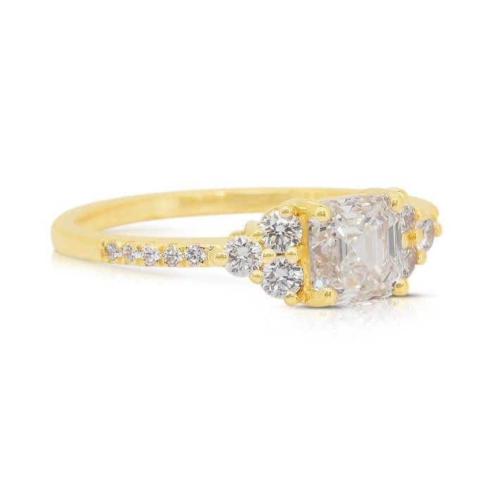 Exquisite 1.36ct Diamonds Ring in 18k Yellow Gold - IGI Certified