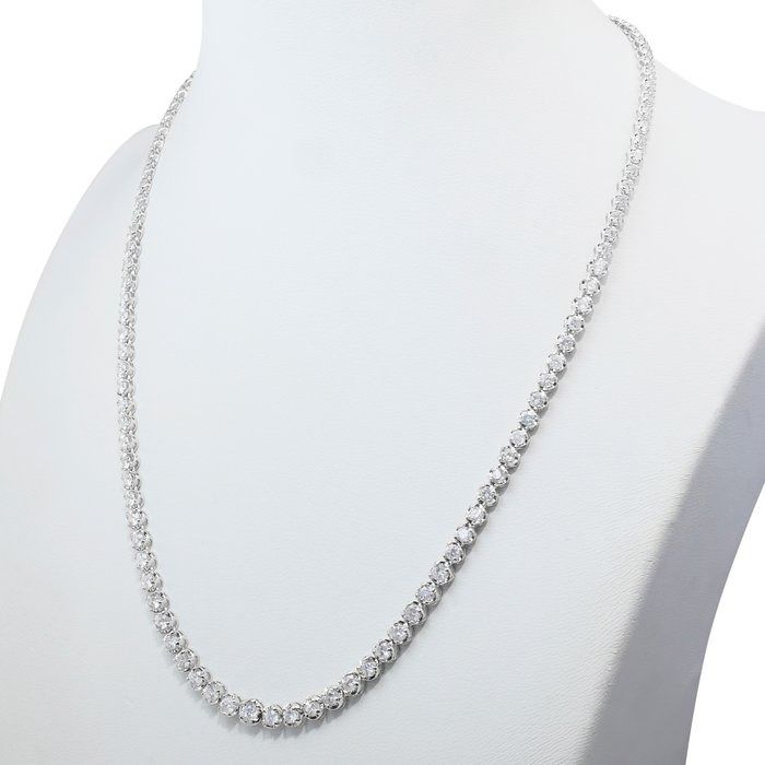 Exquisite 7.30ct Natural Diamonds Necklace in 18k White Gold - IGI Certified
