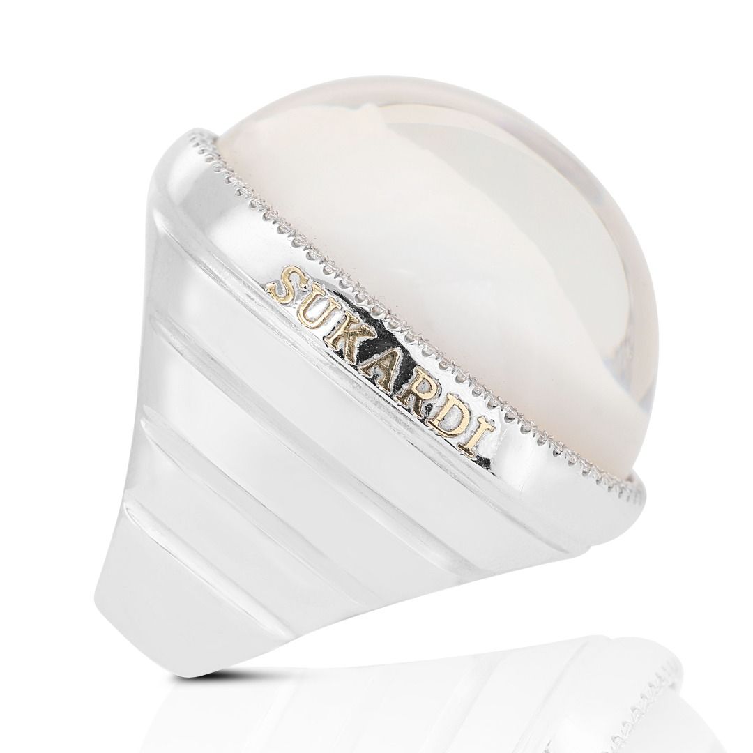 Exquisite Opal Ring with 0.80ct Side Diamonds in 18K White Gold